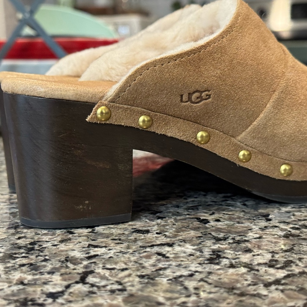 UGG Chestnut Brown Suede Kassi Sherpa Lined Slip On Clogs Heels Size 6 - Picture 11 of 11